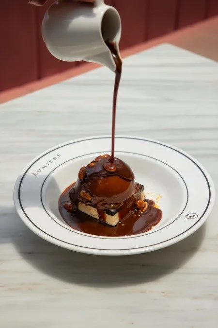 Lumière photography by URBANLINKS